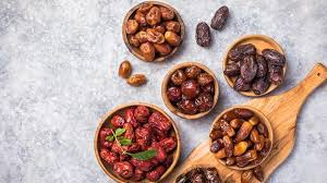 تصویر 2 از خرما کبکاب داردان تازه چین شده با کیفیت قابل قبول
